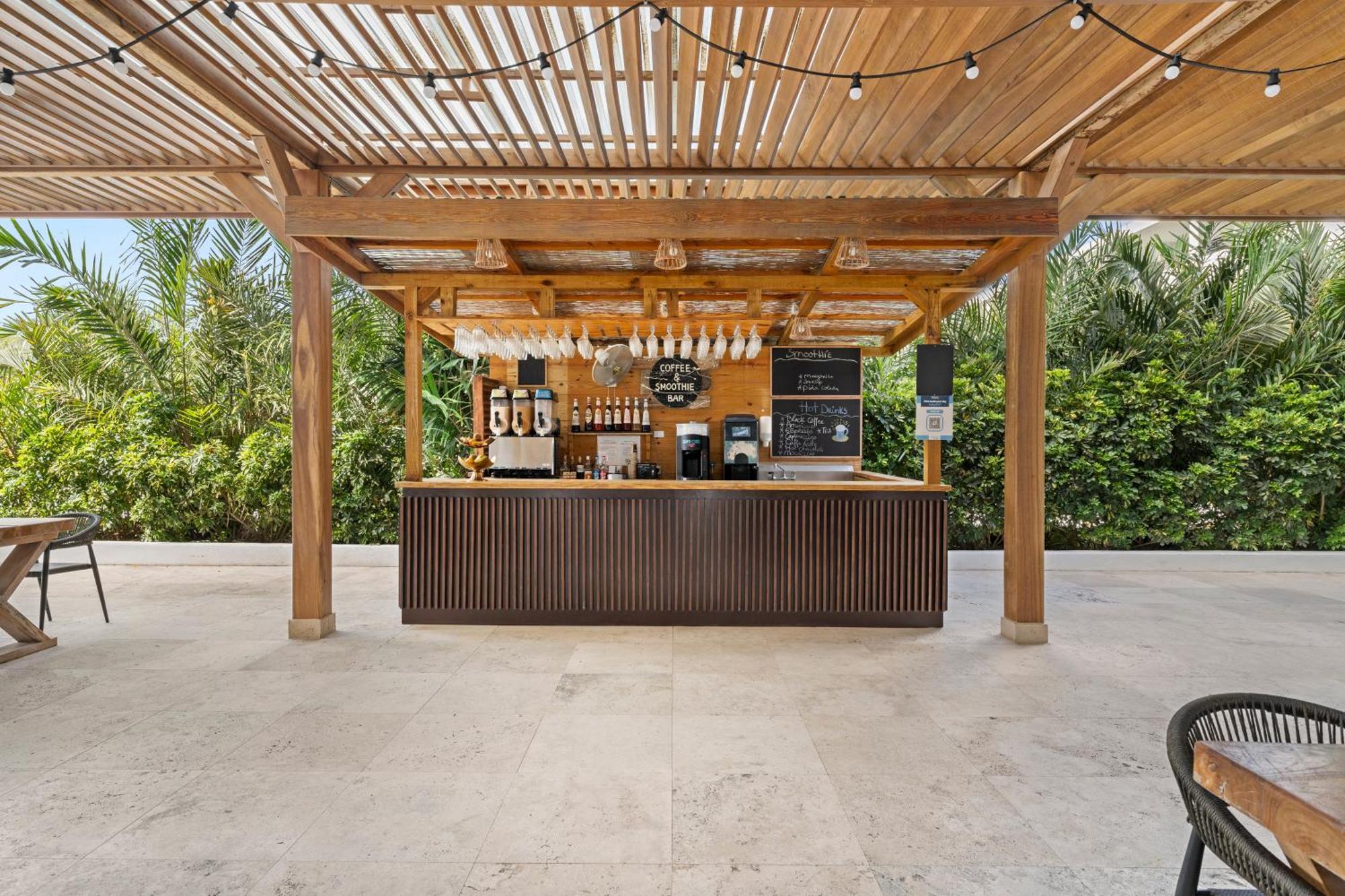 The Rif At Mangrove Beach Corendon All-Inclusive, Curio Виллемстад Экстерьер фото