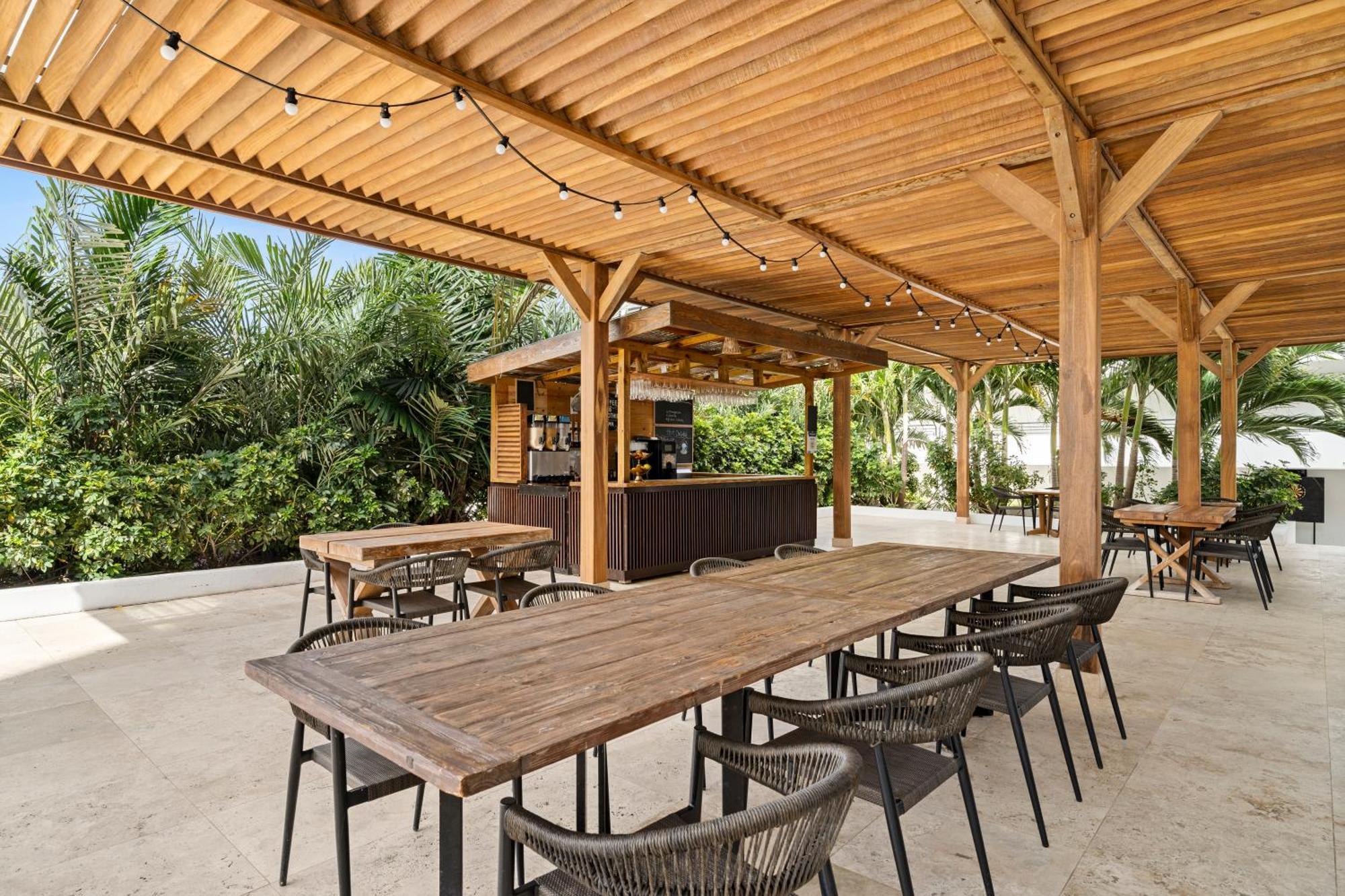 The Rif At Mangrove Beach Corendon All-Inclusive, Curio Виллемстад Экстерьер фото