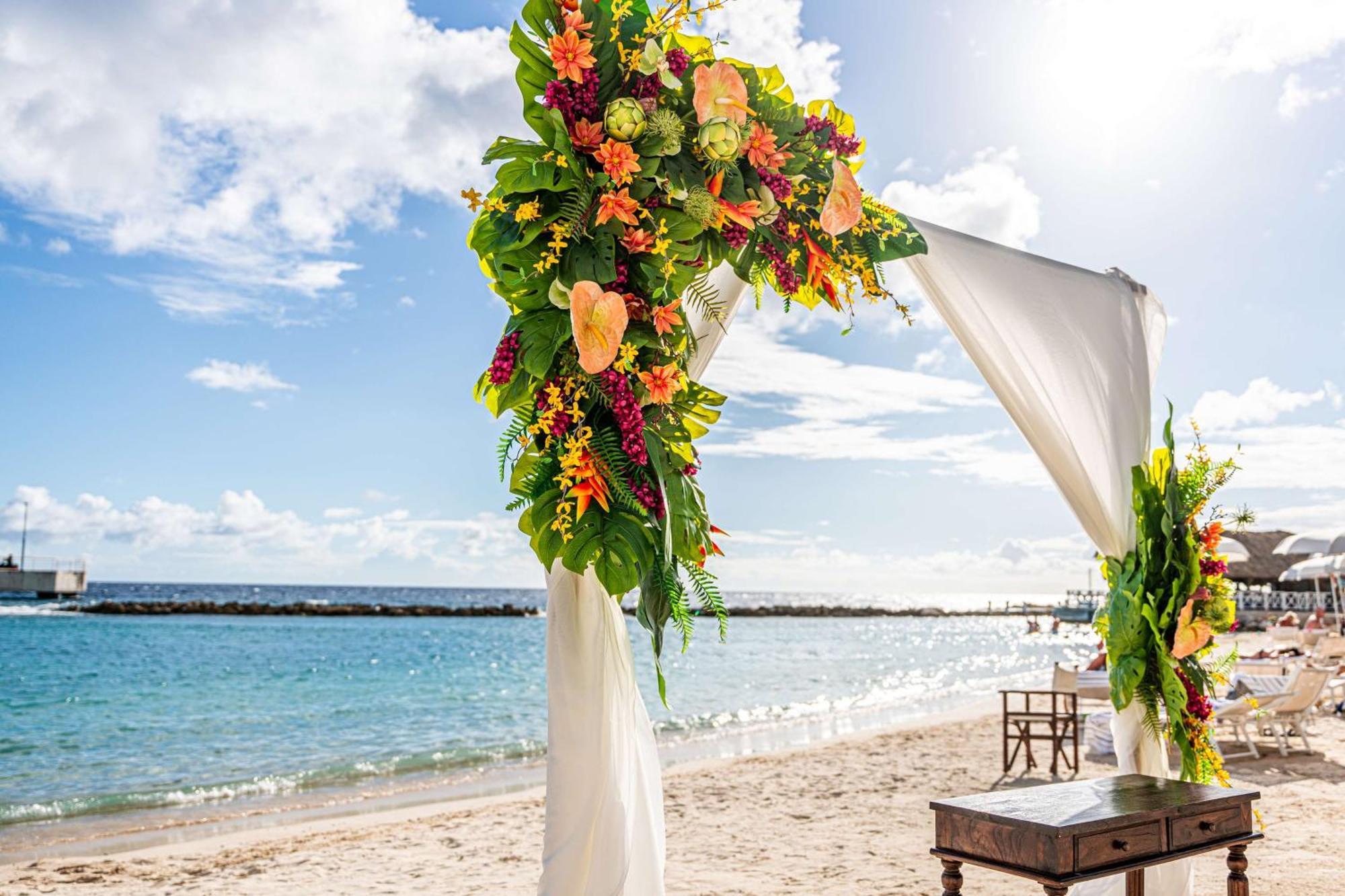 The Rif At Mangrove Beach Corendon All-Inclusive, Curio Виллемстад Экстерьер фото